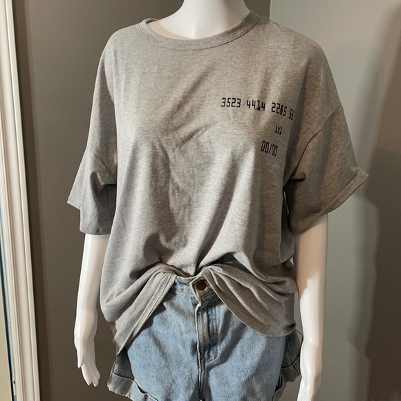 Grey T Shirt - Picture 4 of 4